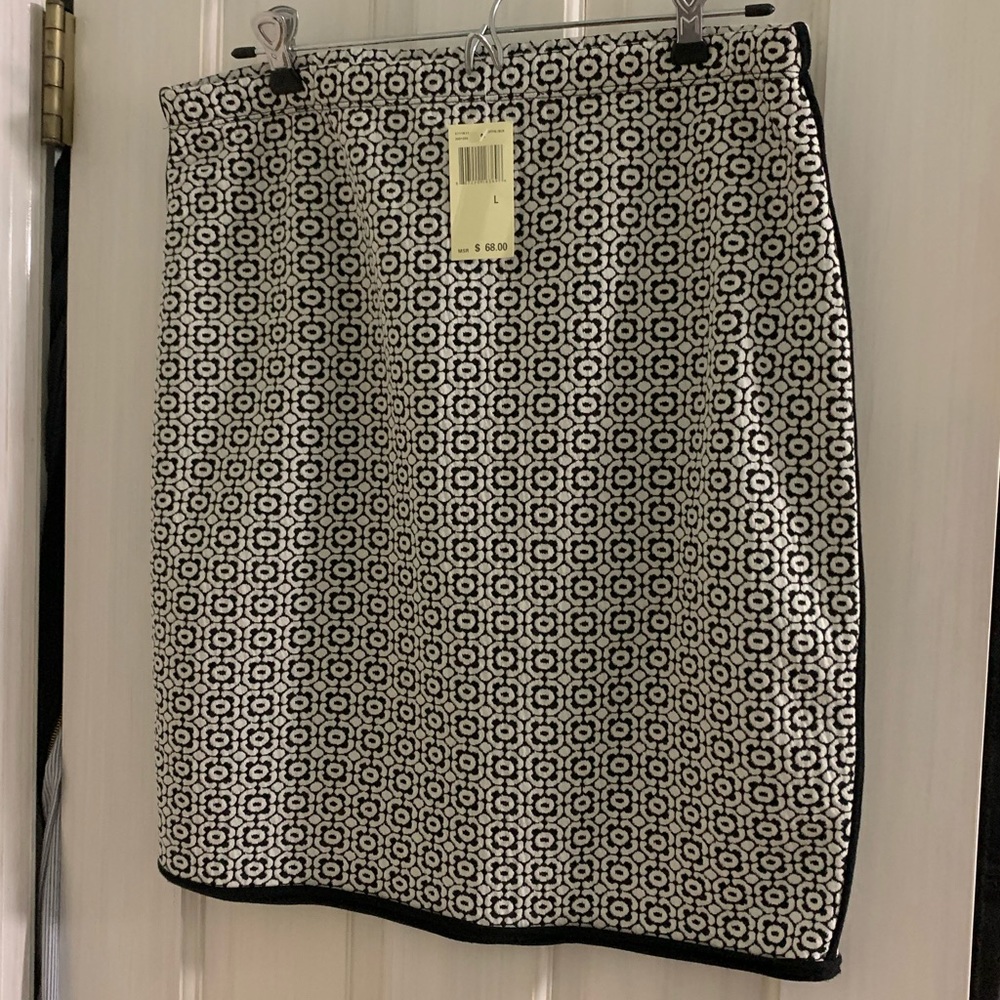 Black & White Printed Pencil Skirt